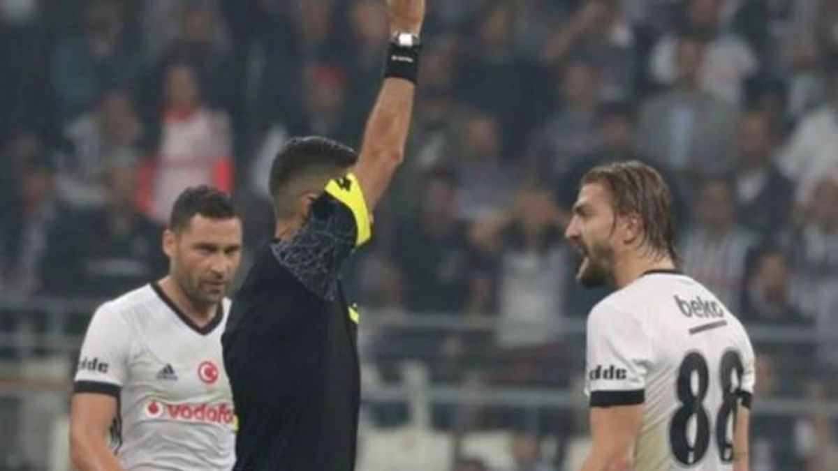 Caner Erkin\'e 6 Maç Ceza