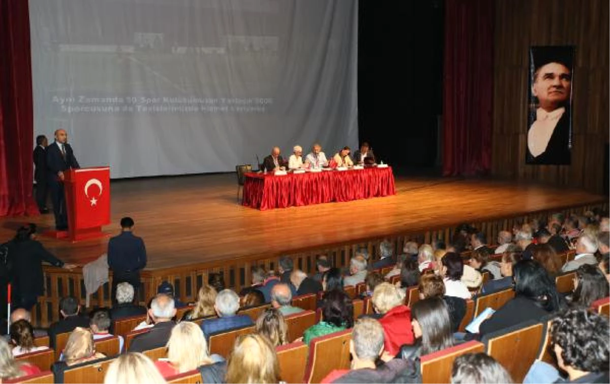 CHP Spor Kurulu, İstanbul\'da Spor Çalıştayı Düzenledi