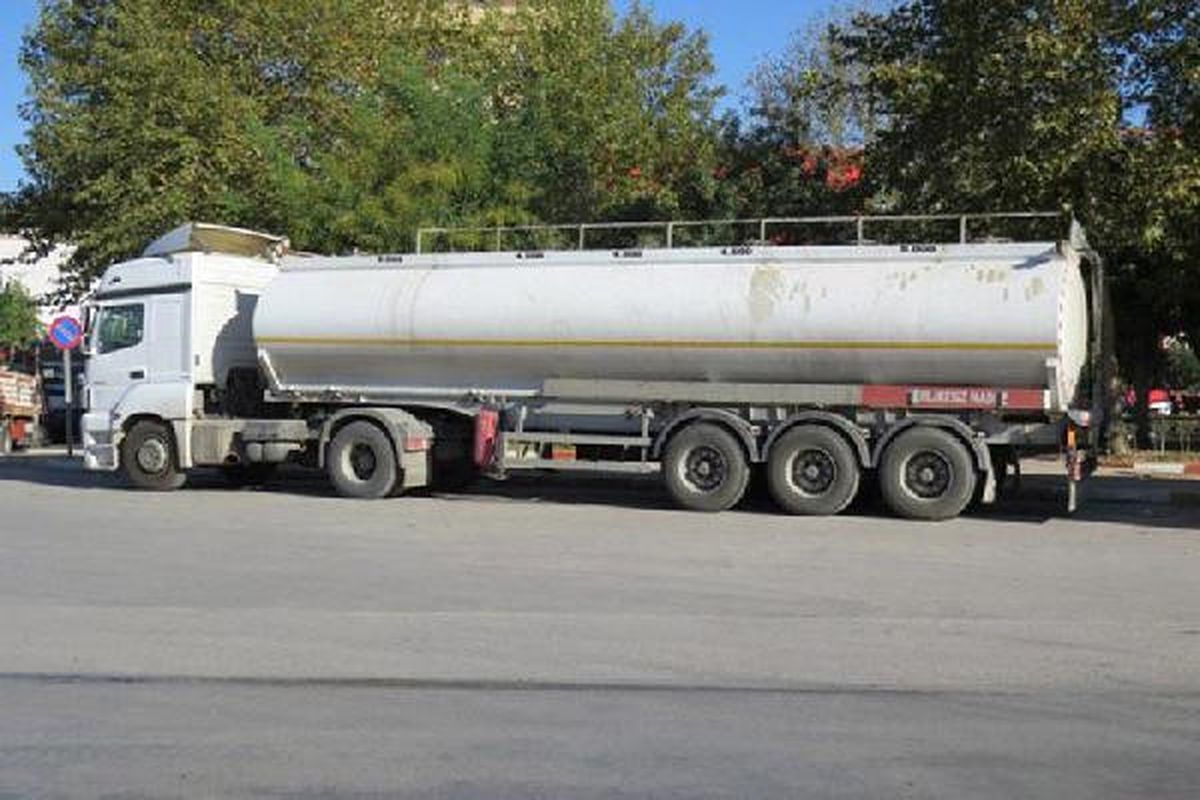 Denizli\'de Atık Yağ Tesisinde Kaçak Akaryakıt Ele Geçirildi