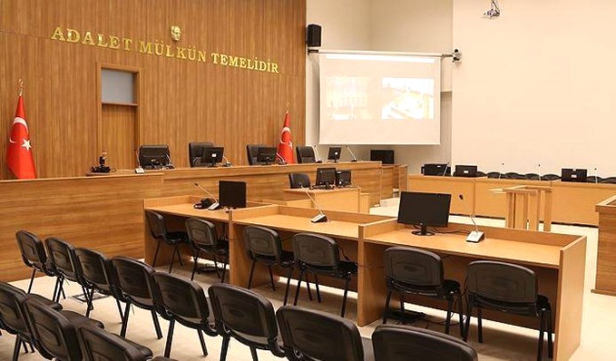 Eski Polislere Fetö\'den Hapis Cezası
