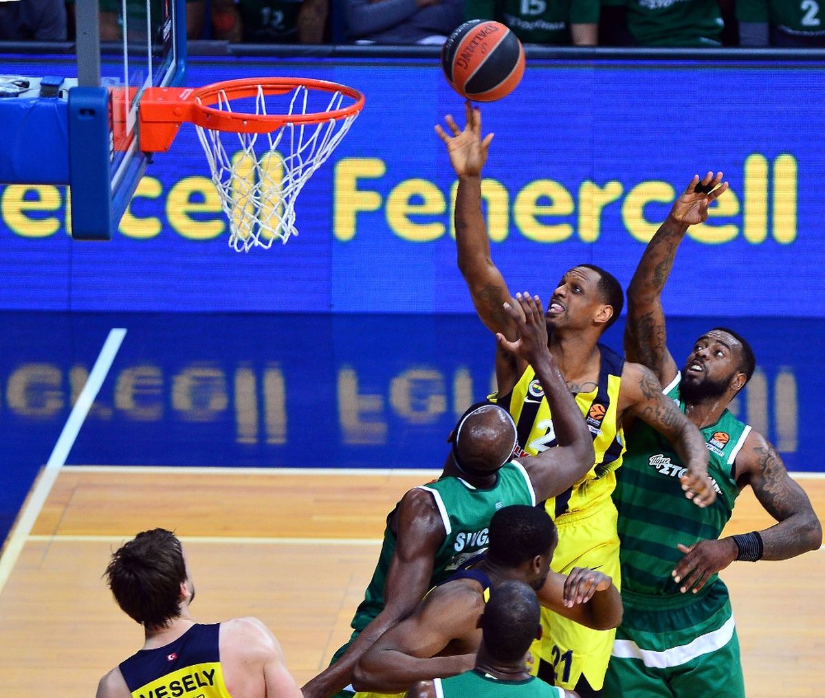 Fenerbahçe Doğuş, Panathinaikos Deplasmanında