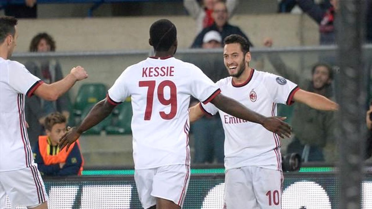 Hakan Çalhanoğlu, Serie A\'daki İlk Golünü Attı