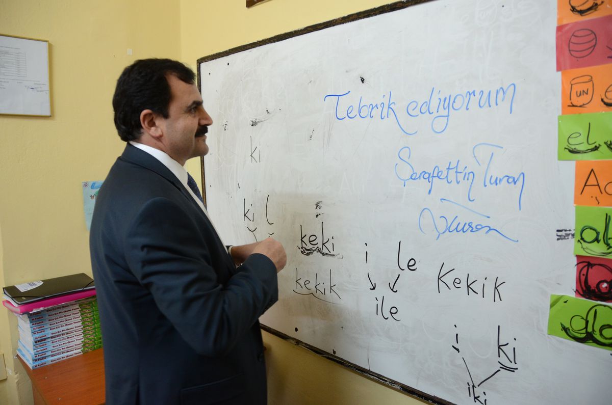 İl Milli Eğitim Müdürü Ceylanpınar\'da Okullarda İncelemelerde Bulundu