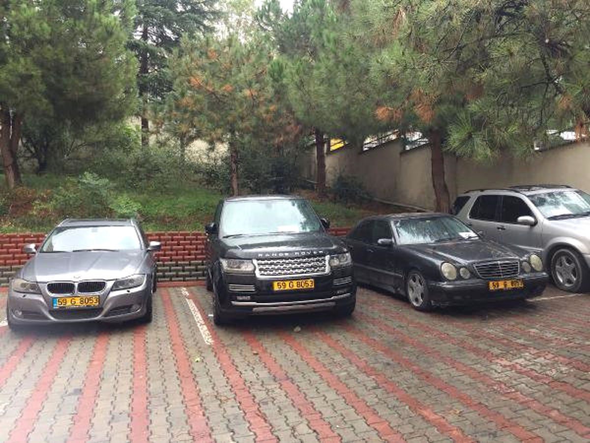 Polis Operasyonunda Çalıntı, Plakası Aynı 3 Otomobil Ele Geçirildi