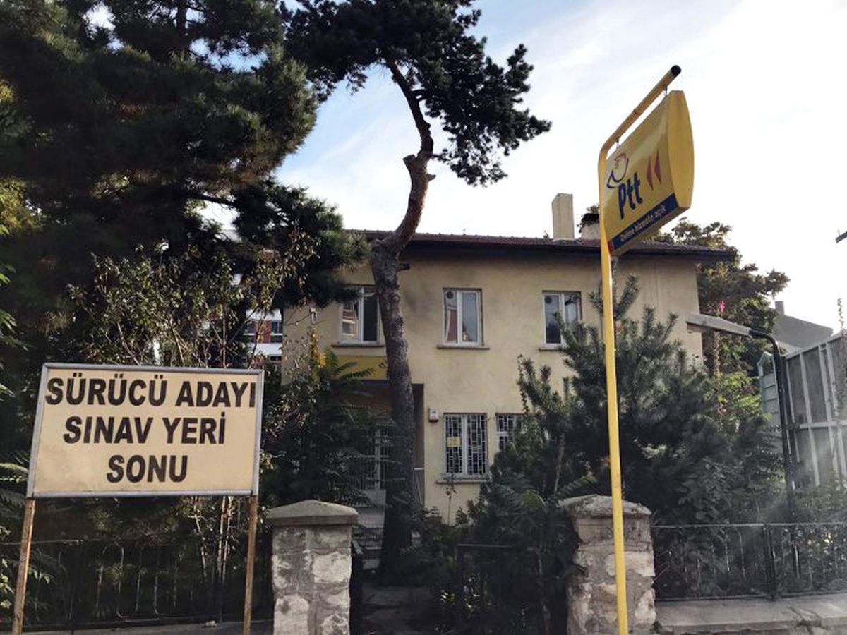 PTT Şubesi Uzun Süredir Atıl Durumda