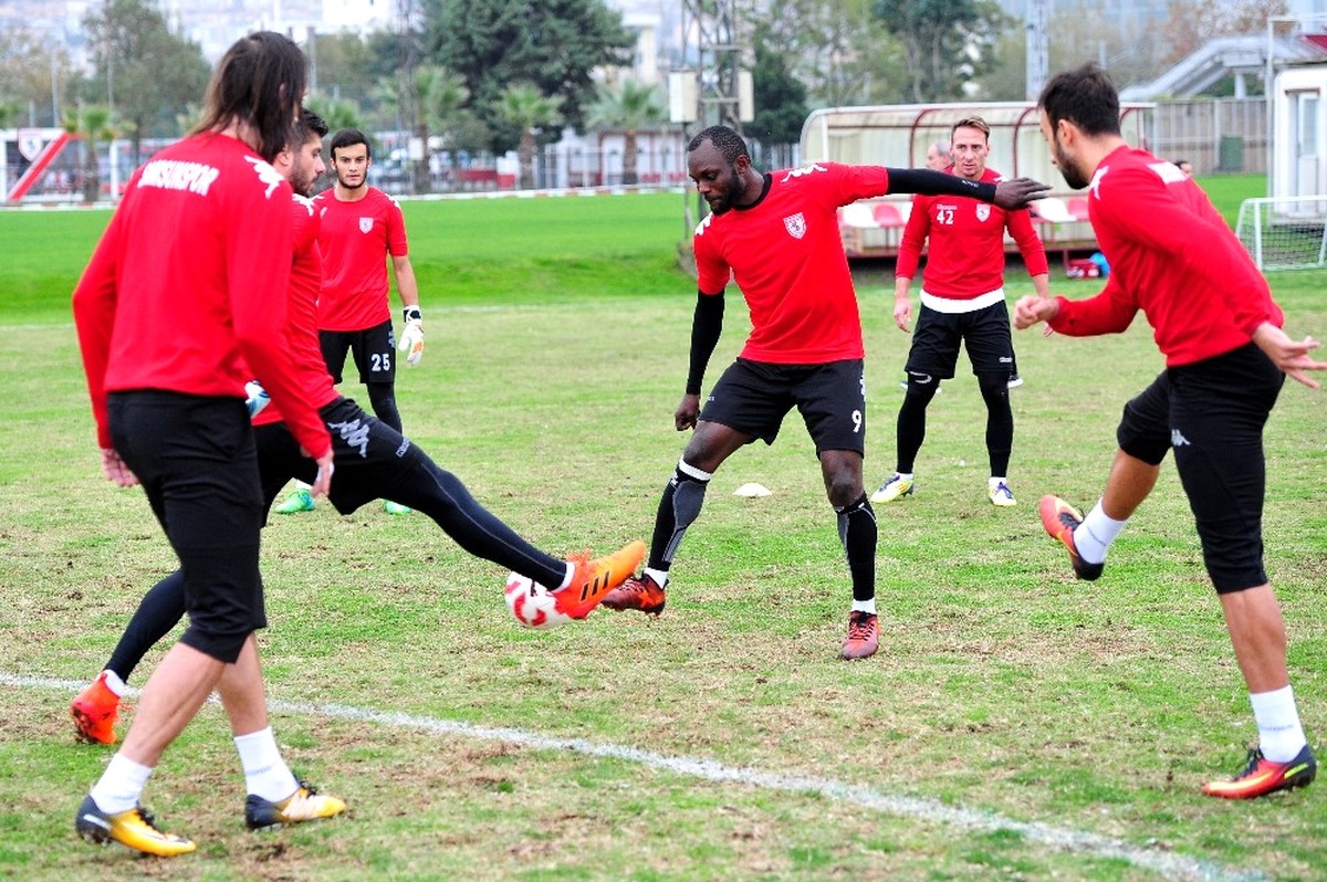 Samsunspor ve Gaziantepspor 36. Randevuya Çıkıyor