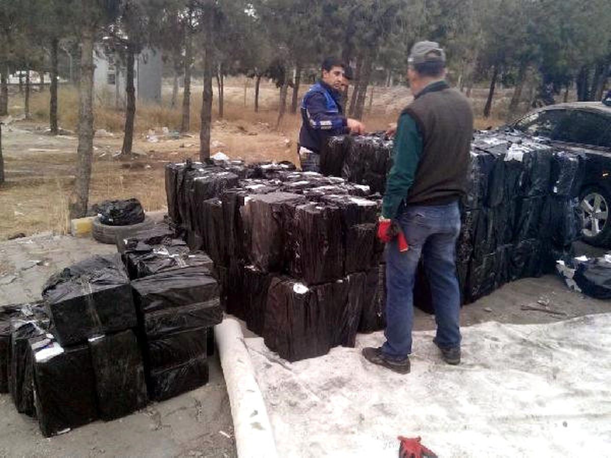 Şanlıurfa\'da Tır\'da 31 Bin Paket Kaçak Sigara Ele Geçti