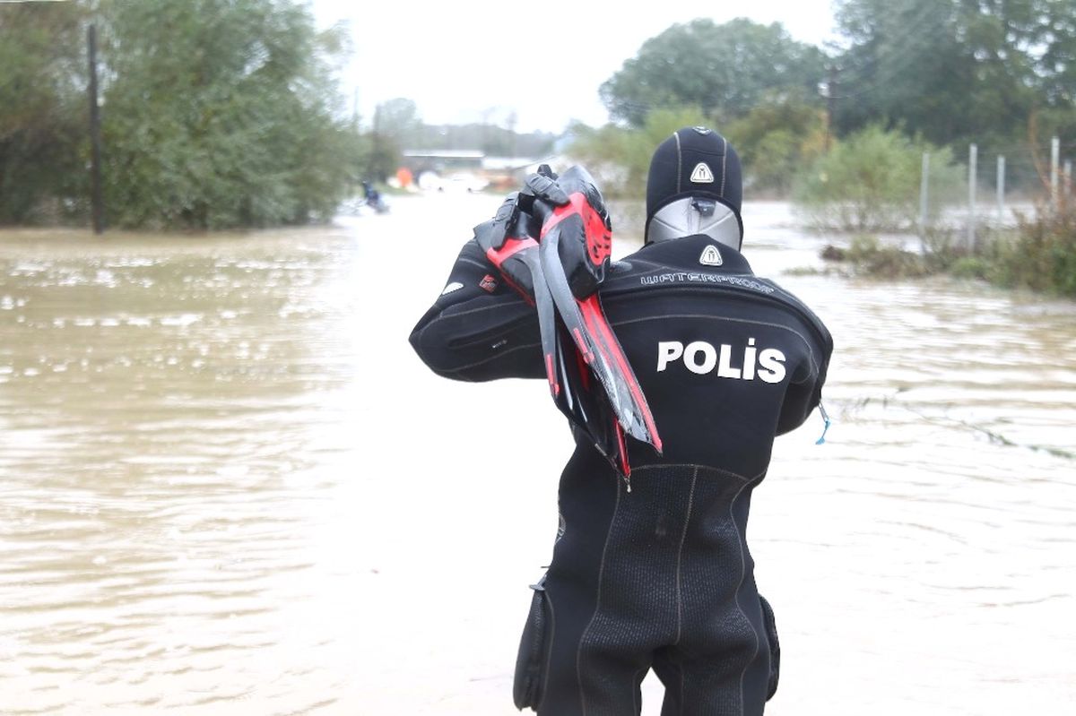 Selde Kaybolan Askerin Cansız Bedeni Bulundu