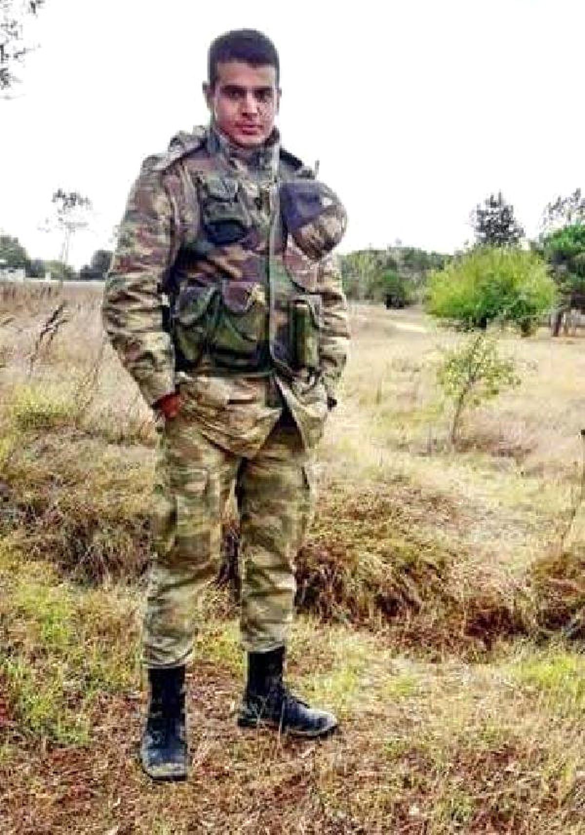Selde Şehit Olan Onbaşının İzmir\'deki Baba Evine Ateş Düştü