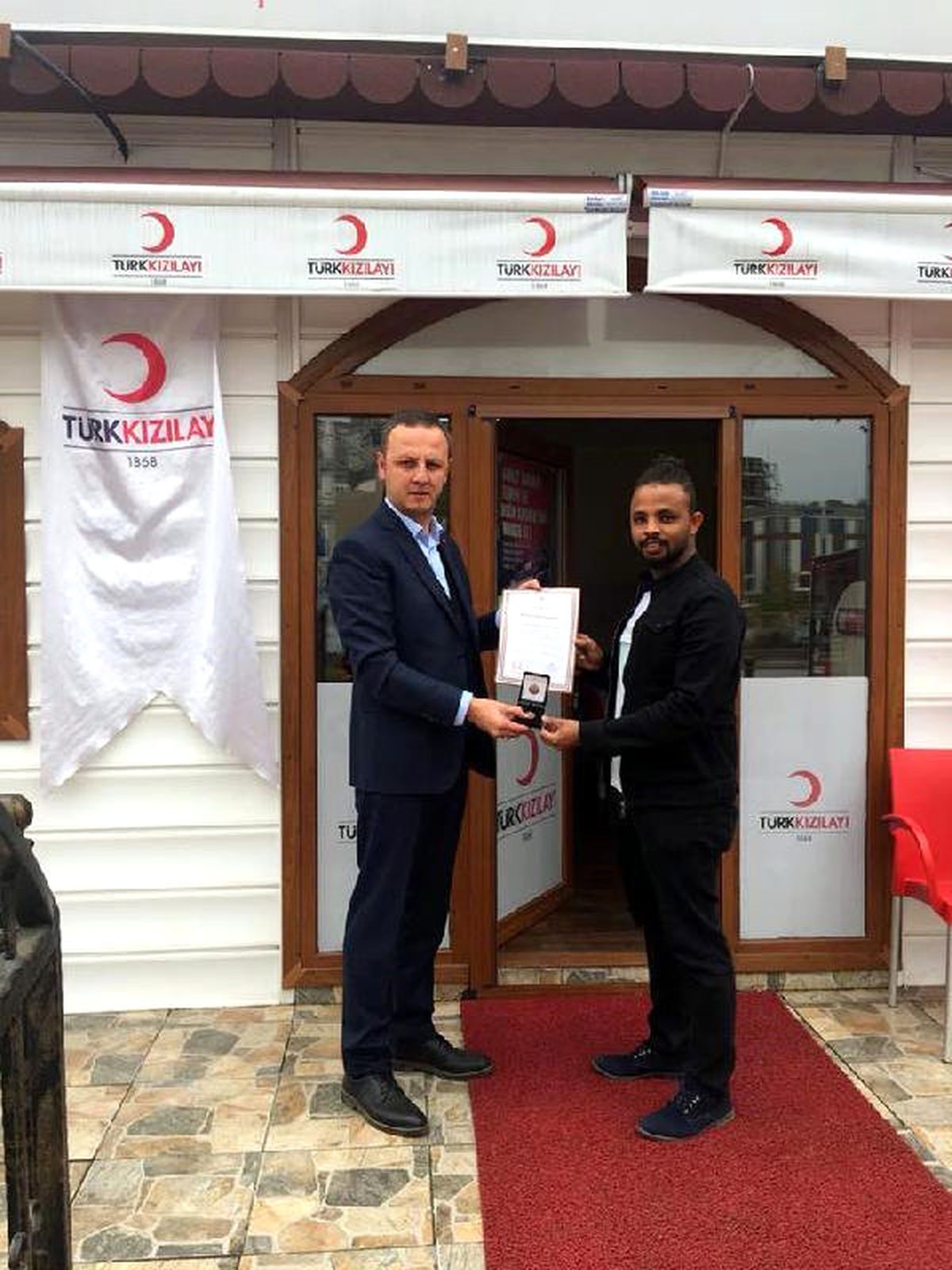 Somalili Kan Bağışcısı Öğrenciye Bronz Madalya