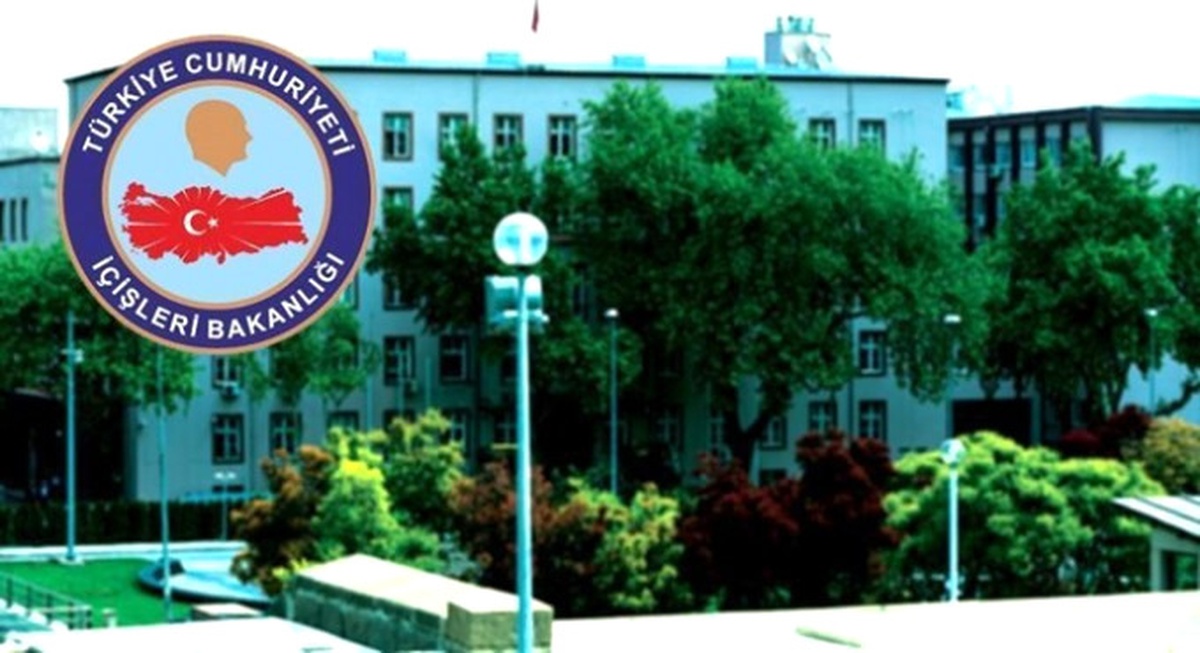 1 Vali Yardımcısı ve 4 Kaymakama Uzaklaştırma