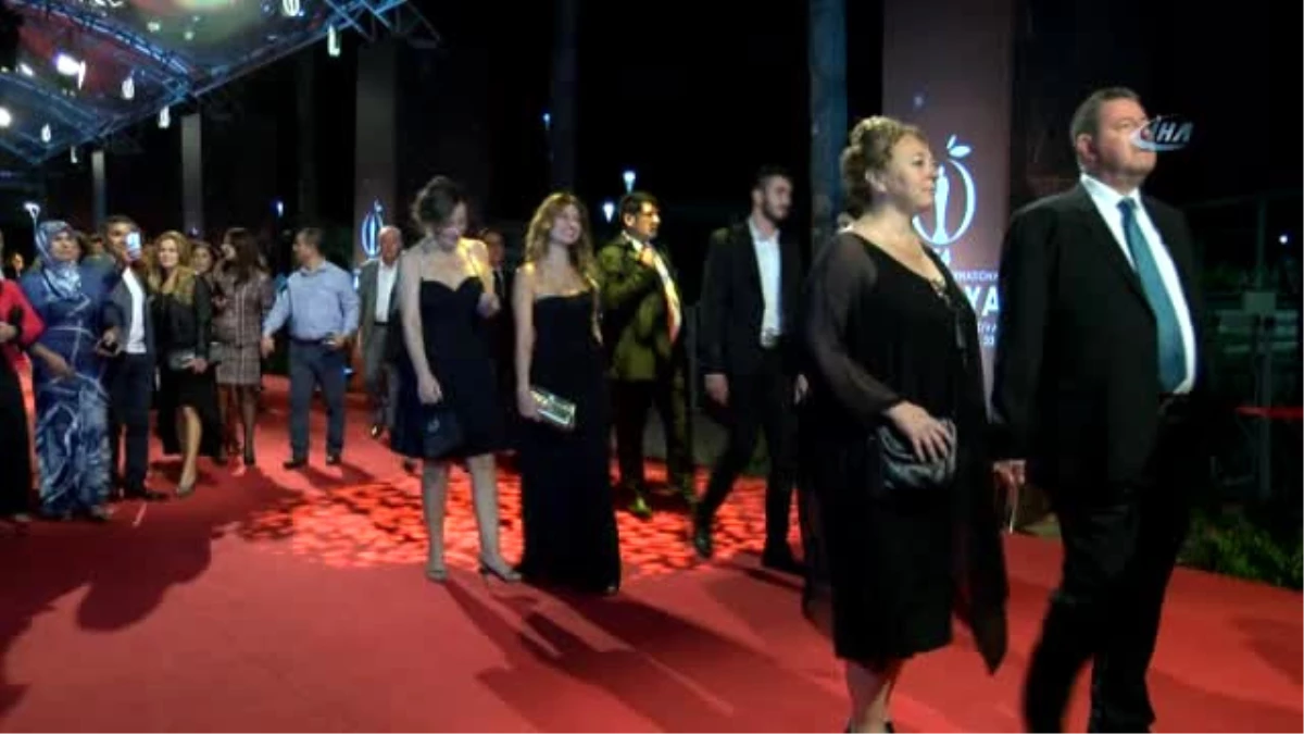 54. Uluslararası Antalya Film Festivali\'nde Şıklık Yarışı