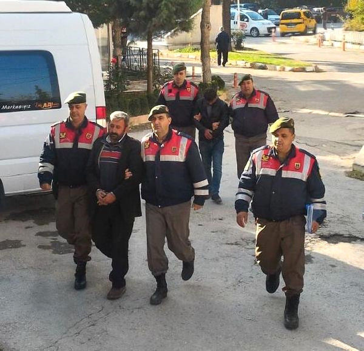 Akşehir\'de 30 Bin Liralık Demir İskele Çalan 2 Kişi Yakalandı