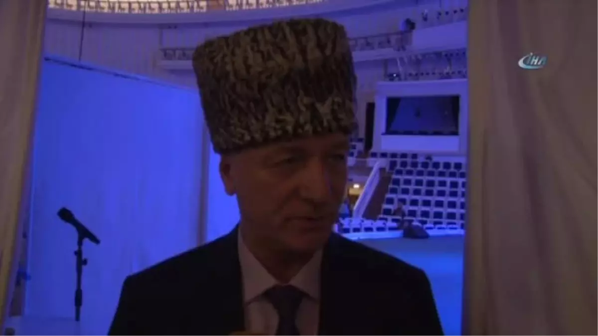 Azerbaycan Devlet Dans Grubu, Moskova\'da Gösteri Düzenledi