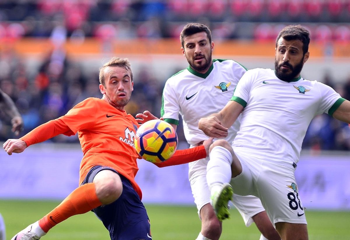 Başakşehir\'in Konuğu Akhisarspor