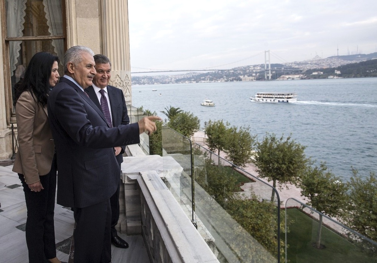 Başbakan Yıldırım, Özbekistan Cumhurbaşkanı ile Hatıra Fotoğrafı Çektirdi