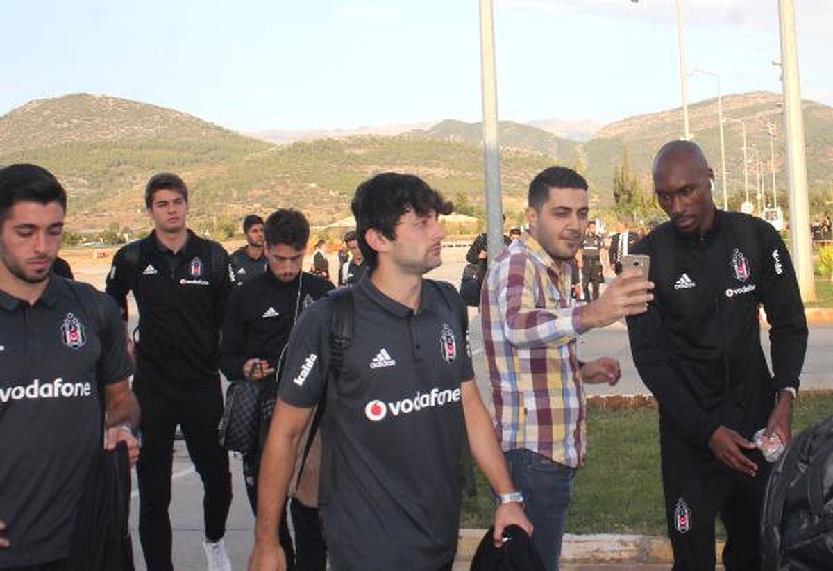 Beşiktaş Antalya\'ya Geldi