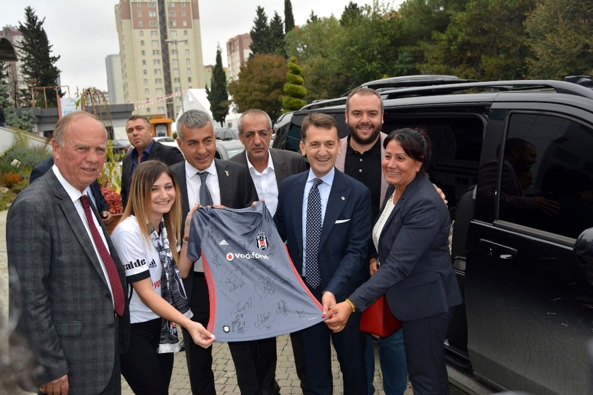Beylikdüzüspor, Beşiktaş ile \'Kardeş Kulüp\' Protokolü İmzaladı