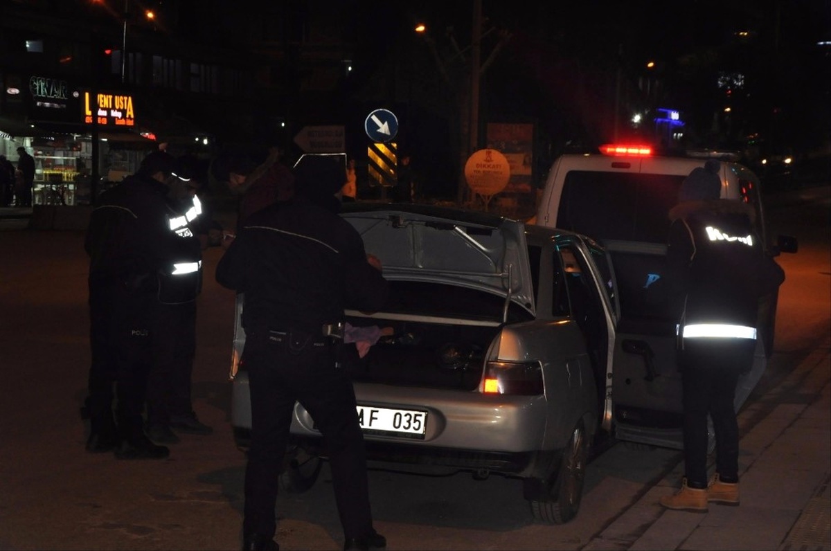 Bilecik\'te Yapılan "Türkiye Huzur" Uygulamasında 47 Gram Esrar Ele Geçirildi