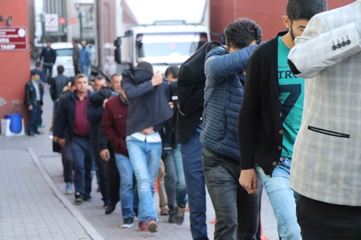 Bylock Kullanan 14 Kişi Adliyeye Sevk Edildi