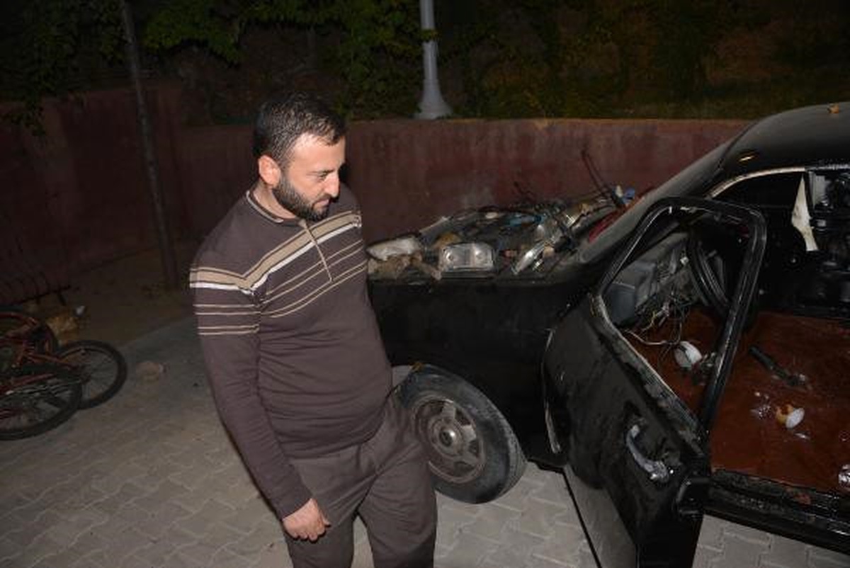 Çalınan Bej Renkli Otomobilini Siyah Olarak Teslim Aldı