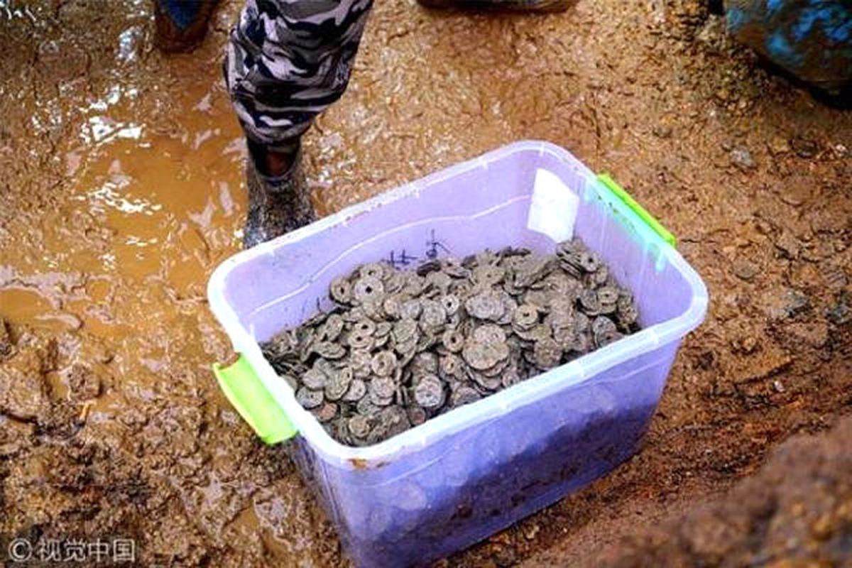 Çin\'de Yaklaşık Bin Yıllık 5.6 Ton Madeni Para Bulundu