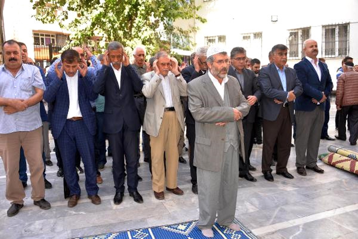 Diyarbakır\'da Peşmergeler İçin Gıyabi Cenaze Namazı