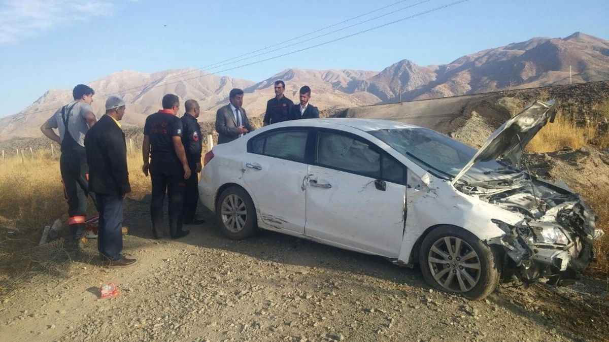 Elazığ\'da Trafik Kazası: 2 Yaralı