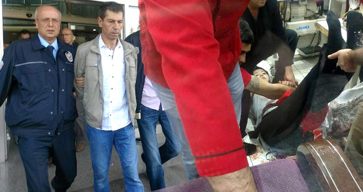 Eşini Bacaklarından Vuran Kocayı, Esnaf Kaçmaması İçin Tuvalete Kilitledi