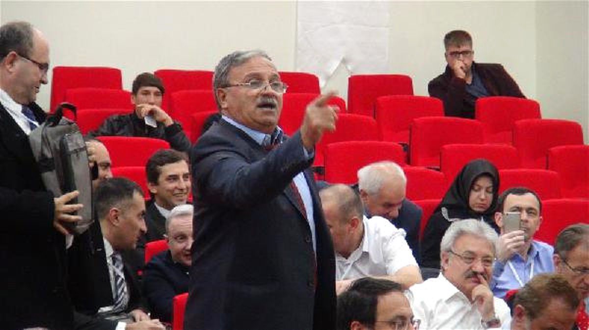 Kars\'taki Uluslararası Sempozyumda Azerbaycanlı Tarihçiler Rus Tarihçilere Tepki Gösterdi