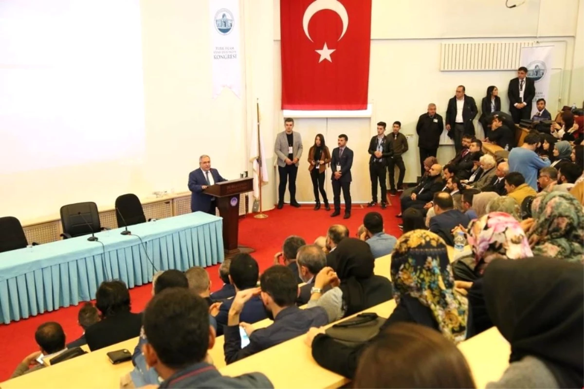 Kütahya\'da Türk-İslam Siyasi Düşünce Kongresi