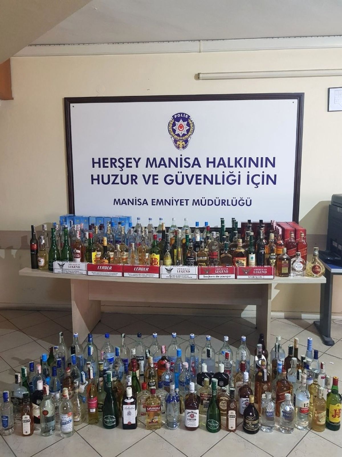 Manisa\'da Kaçak İçki Operasyonu