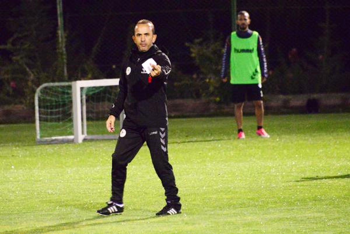 Mehmet Özdilek, Atiker Konyaspor\'un Başında İlk Antrenmanına Çıktı