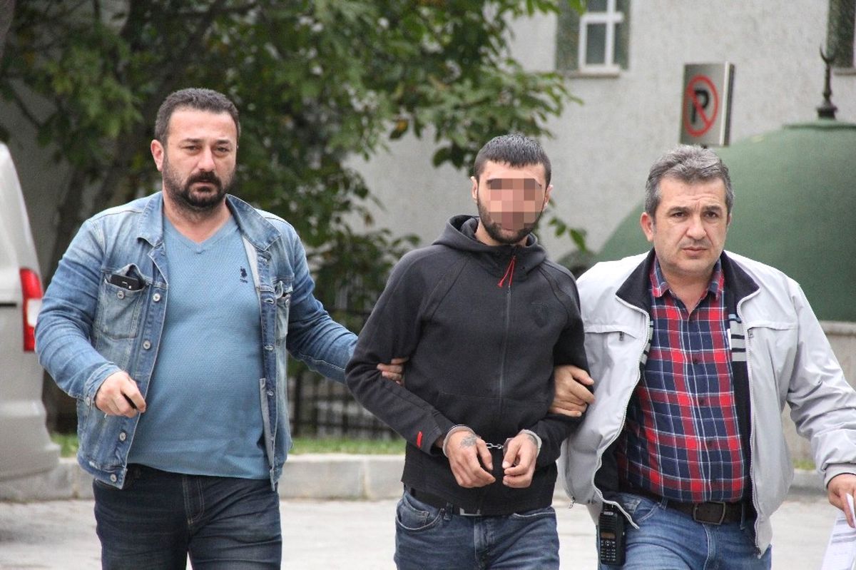 Samsun\'da Bıçaklı Saldırı: 1\'i Ağır 2 Yaralı