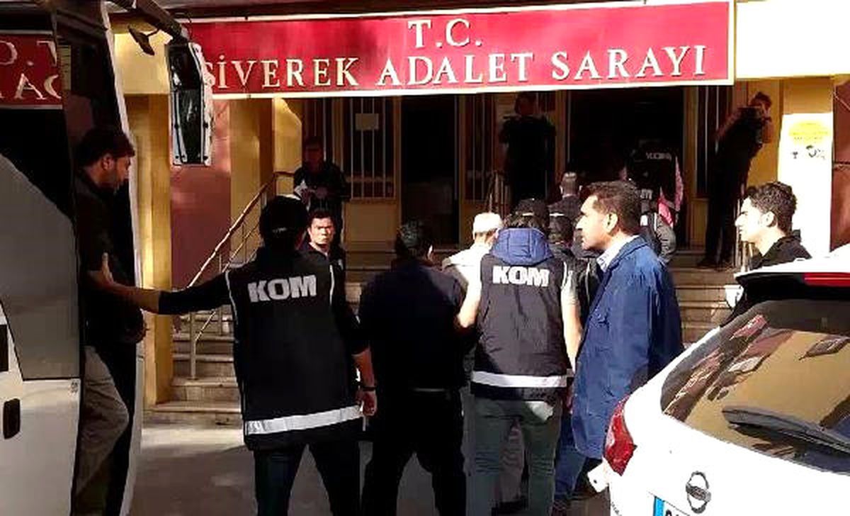 Siverek\'te Tapu Müdürlüğü\'ndeki Operasyonda 10 Tutuklama