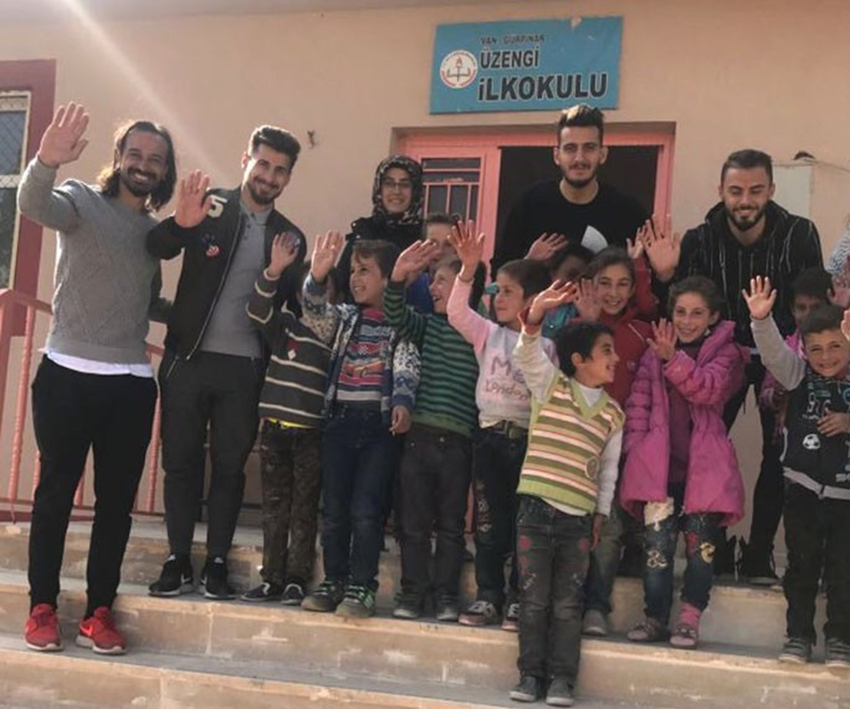 Van Büyükşehir Belediyespor Futbolcularından Örnek Davranış