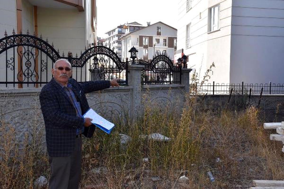 Yüksek Binaların Arasına Hapsoldu