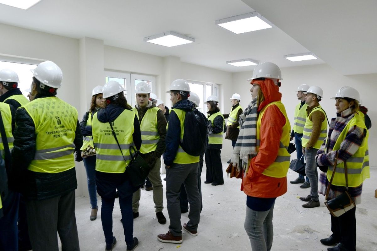 Yurt Dışından İş Ortakları Yaşam Köyü\'nü Yerinde Gördü