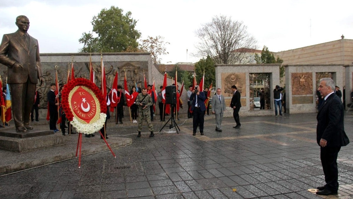 29 Ekim Cumhuriyet Bayramı Kutlamaları Başladı