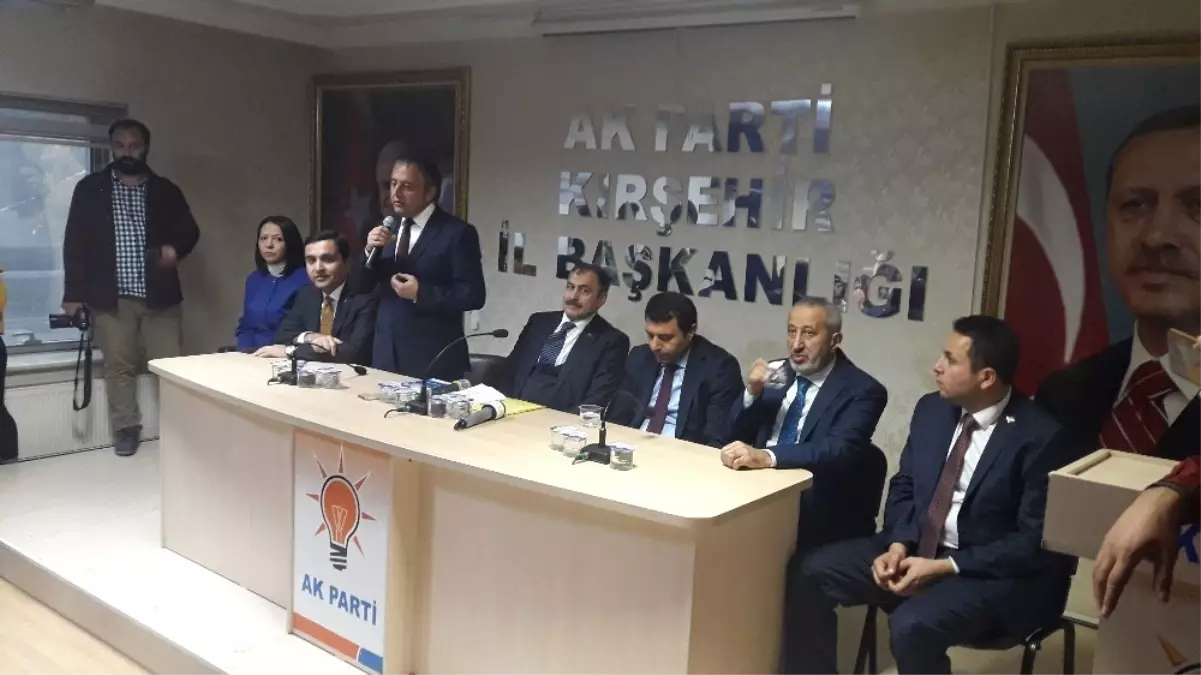 Bakan Eroğlu: "Ak Parti Dünyanın En Büyük Siyasi Organizasyonu"