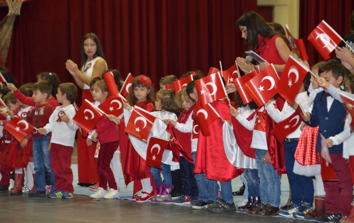 Esogü Valide Malhatun Anaokulu\'nda Cumhuriyet Bayramı Coşkusu