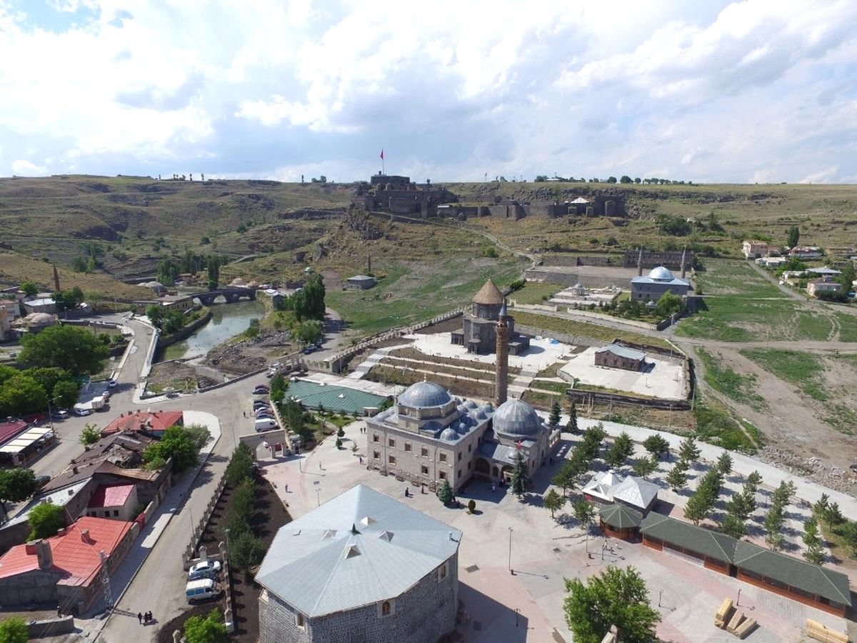 Harakani Külliyesi ve Evliya Cami Havadan Görüntülendi