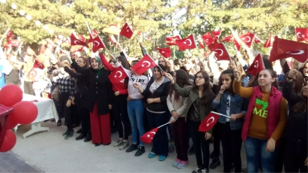 Hayme Ana Mesleki ve Teknik Anadolu Lisesi\'nde Cumhuriyet Coşkusu