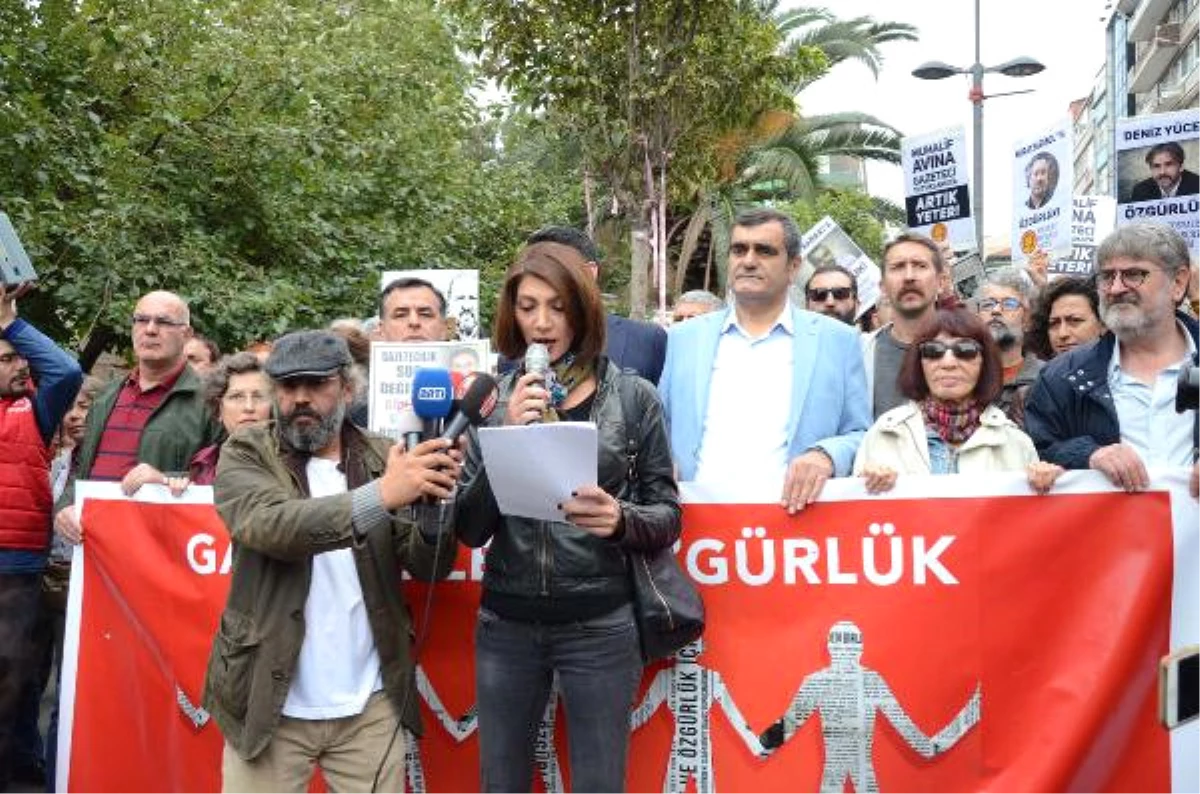 Kadıköy\'de "Tutuklu Gazeteciler İçin Özgürlük" Yürüyüşü