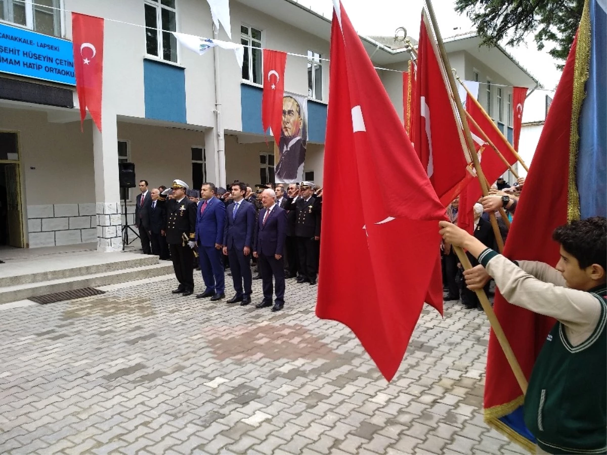 Lapseki\'de Cumhuriyet Bayramı Törenle Kutlandı