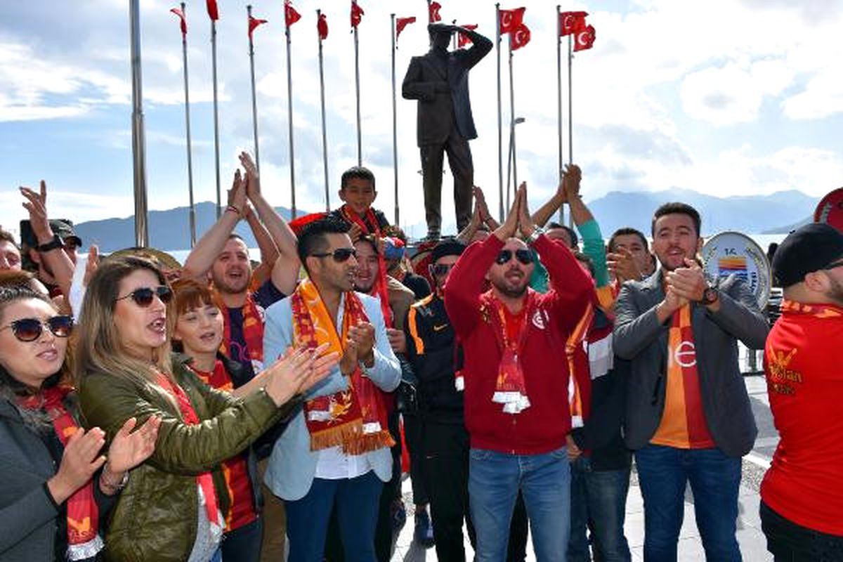 Marmaris\'te 29 Ekim Coşkusu