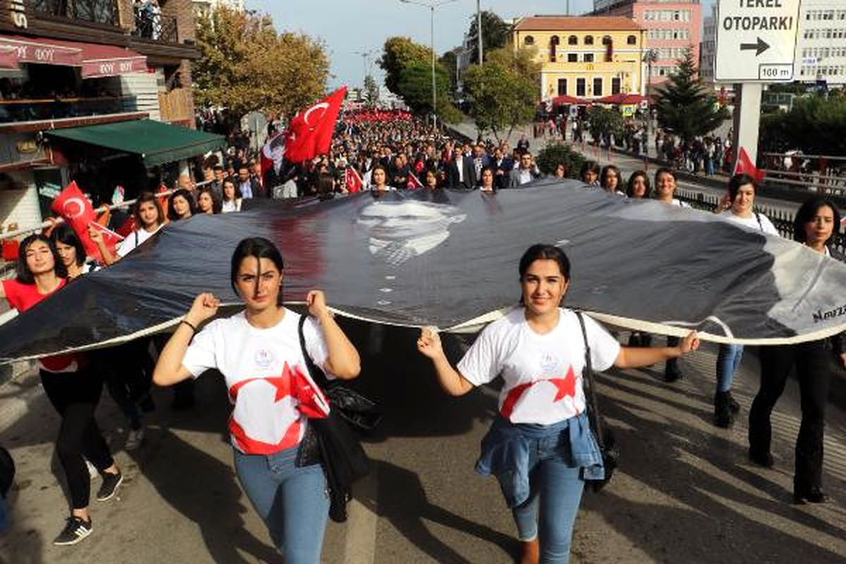 Samsun\'da Cumhuriyet Bayramı Kutlamaları Başladı