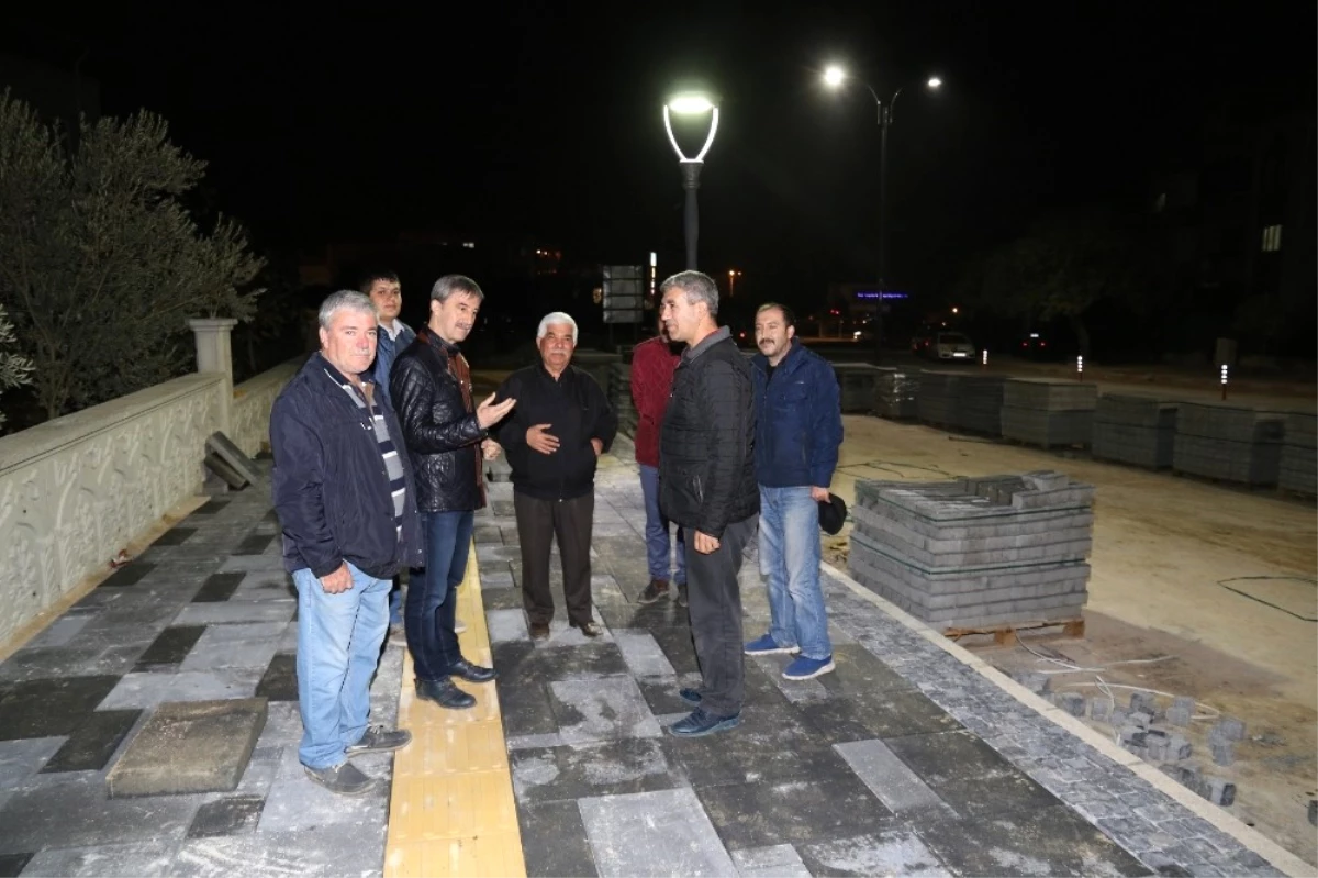 Turgutlu\'da Fatih Caddesi Işıl Işıl
