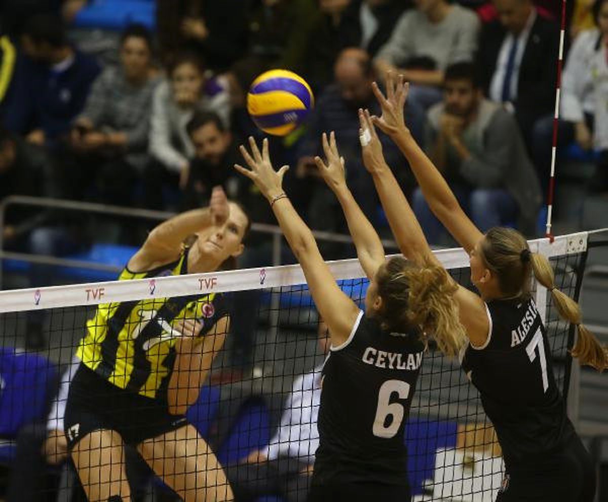 Voleybol Derbisinde Kazanan Fenerbahçe
