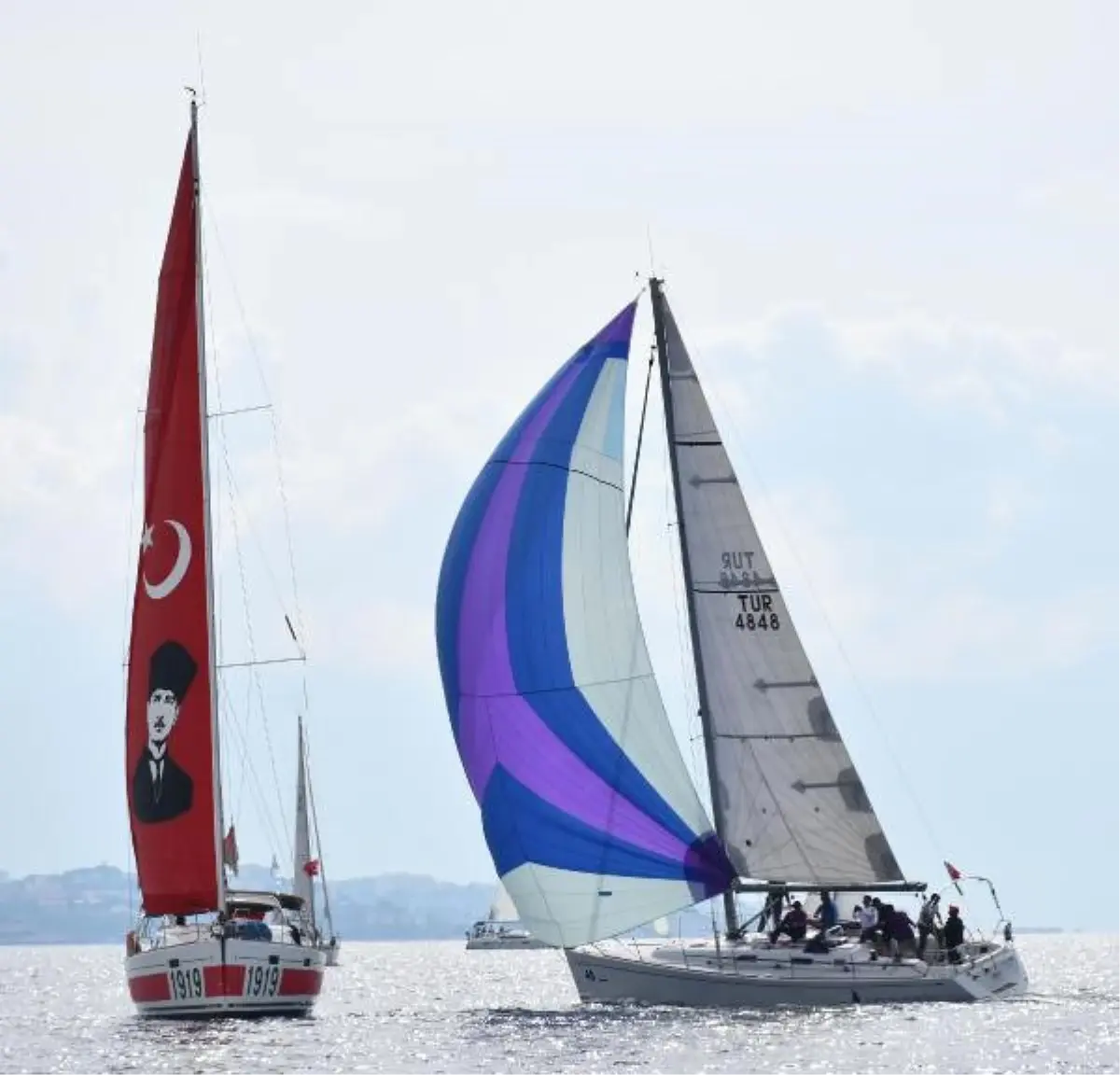 Yelkenli Yatların Cumhuriyet Kupası Mücadelesi Başladı